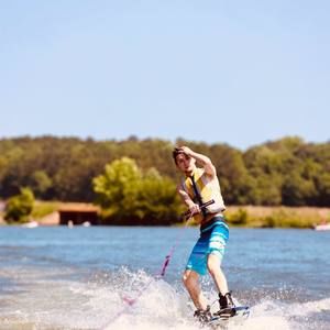 Meet your Posher, Holten